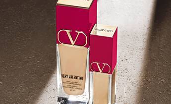 Very Valentino concealer face campaign