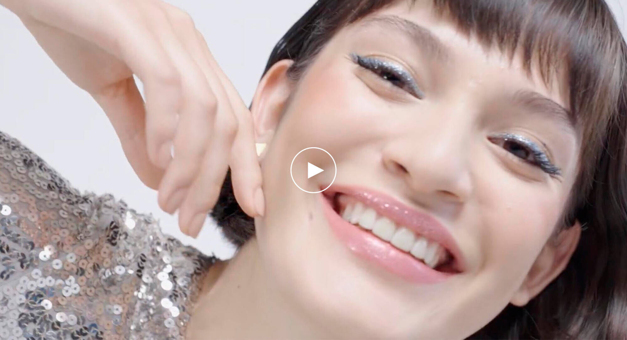 How To Holiday Look
