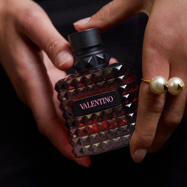 【説明欄必読】VALENTINO BORN IN ROMA 50ml+15ml 説明欄必読】VALENTINO BORN IN ROMA 50ml+15ml