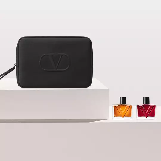 Select a 7ml Vendetta Fragrance in checkout on $150+. Plus, a pouch on $200+.
