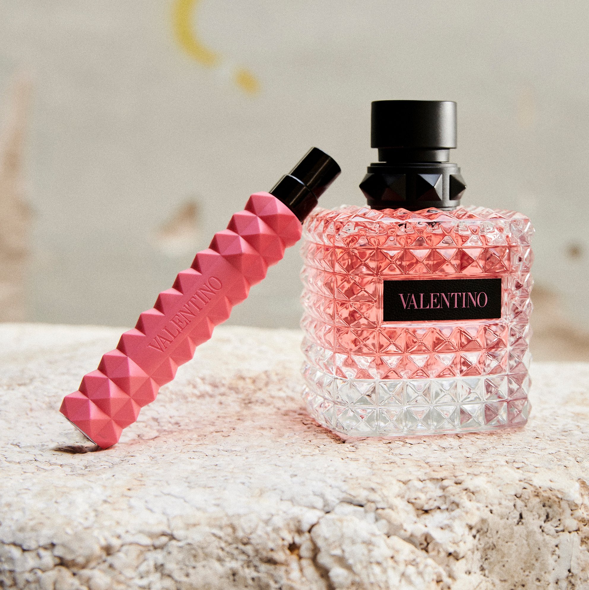 meget fint Stoop Stol Born In Roma For Her Eau de Parfum | Valentino Beauty